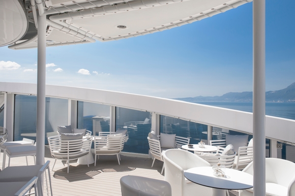 MyCruise Ponant L-Austral Offentlige-arealer Barer-lounger-atrium5
