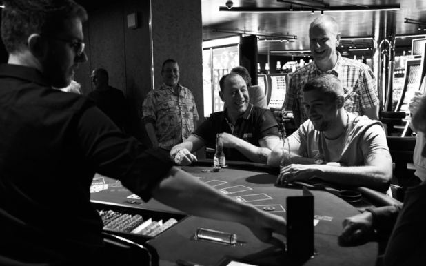 MyCruise Virgin-Voyagers Brilliant-Lady Offentlige-arealer Casino-butikker5