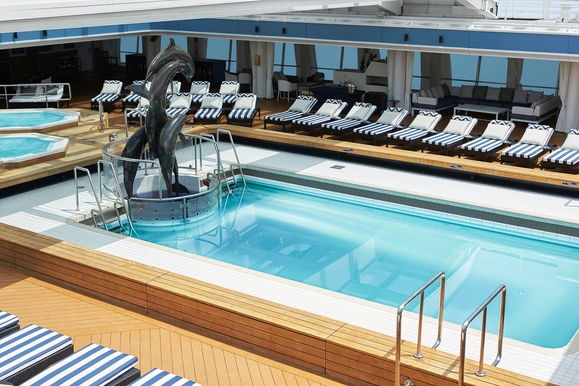 MyCruise Celestyal-Cruises Celestyal-Journey Offentlige-arealer Pool-spa3
