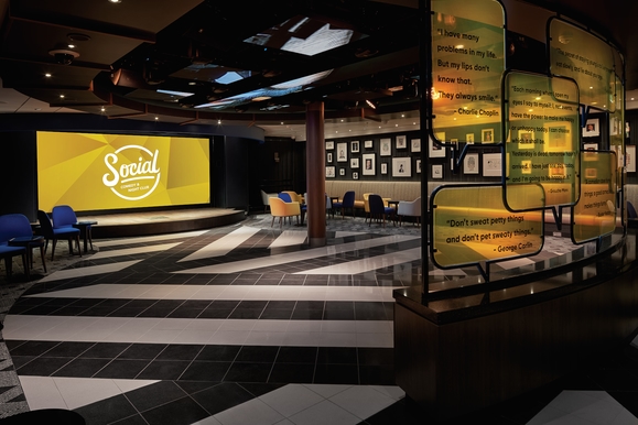 MyCruise Norwegian-Cruise-Line Joy Offentlige-arealer Barer-lounger-atrium8