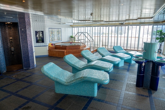 MyCruise Celestyal-Cruises Celestyal-Journey Offentlige-arealer Pool-spa4