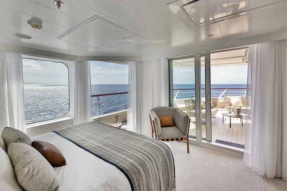 MyCruise Ponant Le-Dumont-d-Urville Kahytter Suite SA4