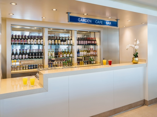 MyCruise Norwegian-Cruise-Line Breakaway Offentlige-arealer Barer-lounger-atrium6