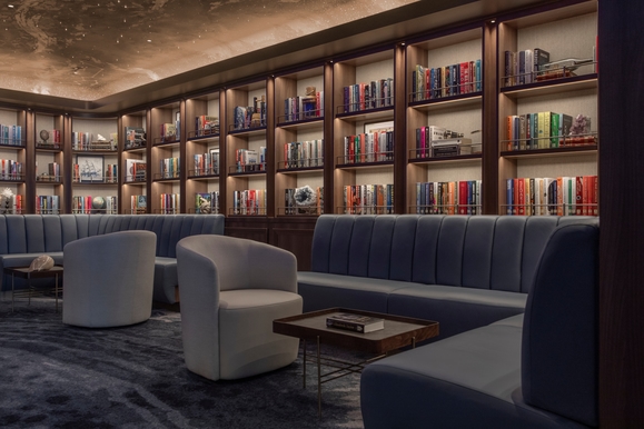 MyCruise Silversea Silver-Ray Offentlige-arealer Barer-lounger-atrium8