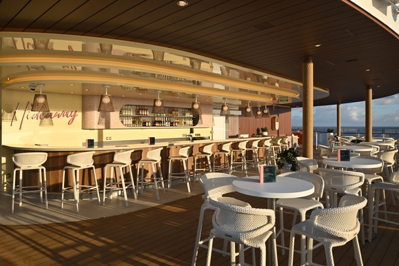 MyCruise Royal-Caribbean-Cruise-Line Icon-of-the-Seas Offentlige-arealer Barer-lounger-atrium11