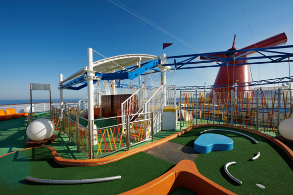 MyCruise-Carnival-Breeze-Offentlige-arealer-Sport-fitness2
