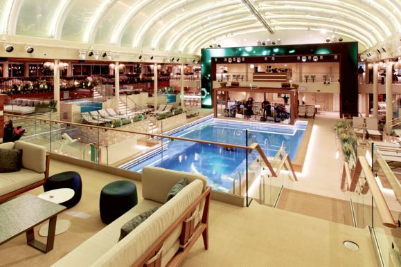 MyCruise Costa-Cruises Smeralda Offentlige-arealer Pool-spa1