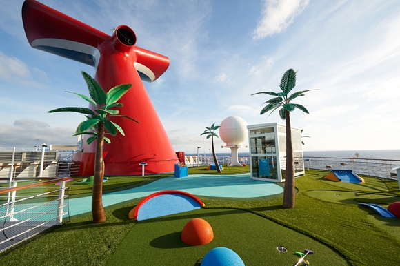 MyCruise-Carnival-Sunrise-Offentlige-arealer-Sport-fitness1