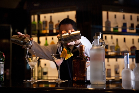 MyCruise Silversea Silver-Spirit Offentlige-arealer Barer-lounger-atrium1