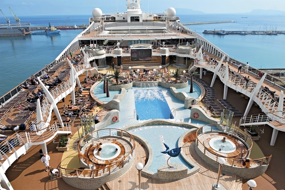 MyCruise MSC Fantasia Offentlige-arealer Pool-Spa3
