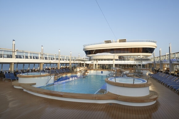 MyCruise Norwegian-Cruise-Line Star Offentlige-arealer Pool-spa2
