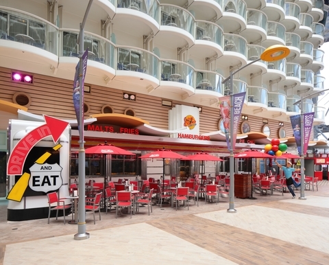 MyCruise Royal-Caribbean-Cruise-Line Oasis-of-the-Seas Offentlige-arealer Restauranter8
