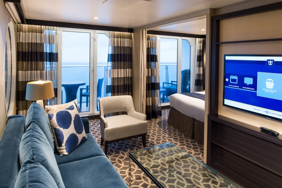 MyCruise Royal-Caribbean-Cruise-Line Ovation-of-the-Seas Kahytter Suite GXX3