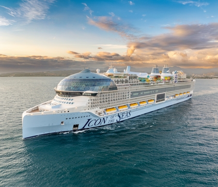 MyCruise Royal-Caribbean-Cruise-Line Icon-of-the-Seas Offentlige-arealer Luftfoto4
