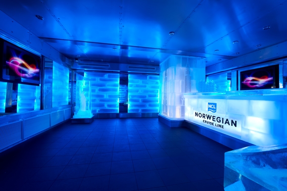 MyCruise Norwegian-Cruise-Line Breakaway Offentlige-arealer Barer-lounger-atrium5
