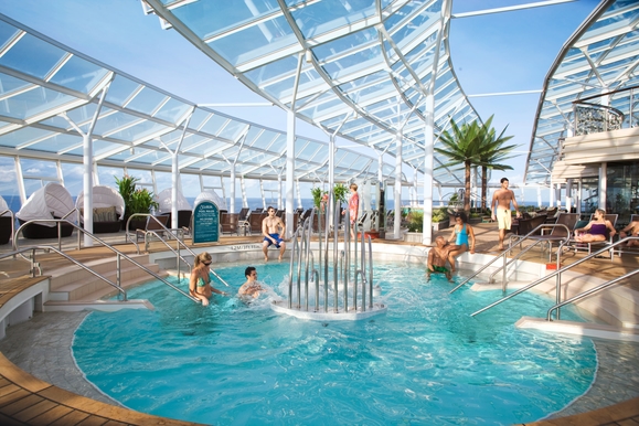 MyCruise Royal-Caribbean-Cruise-Line Allure-of-the-Seas Offentlige-arealer Pool-spa7
