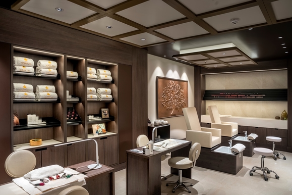 MyCruise MSC World-America Offentlige-arealer Pool-spa4