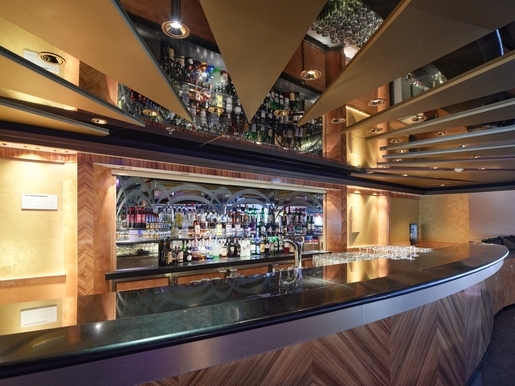 MyCruise P&O-Cruises Aurora Offentlige-arealer Barer-lounger-atrium1