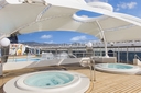 MyCruise MSC Lirica Offentlige-arealer Pool-Spa2