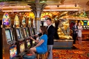 MyCruise Royal-Caribbean-Cruise-Line Rhapsody-of-the-Seas Offentlige-arealer Casino-butikker3