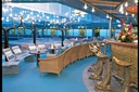 MyCruise Holland-America-Line Zuiderdam Offentlige-arealer Barer-lounger-atrium2