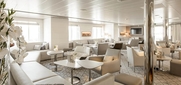 MyCruise Ponant Le-Lyrial Offentlige-arealer Barer-lounger-atrium6