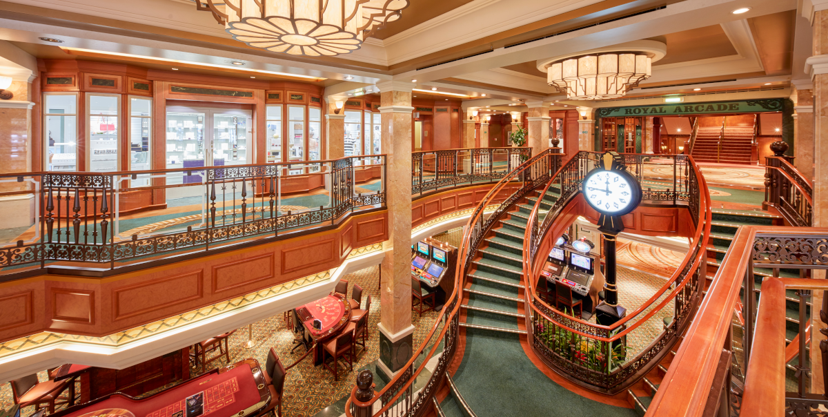 Queen Elizabeth 24