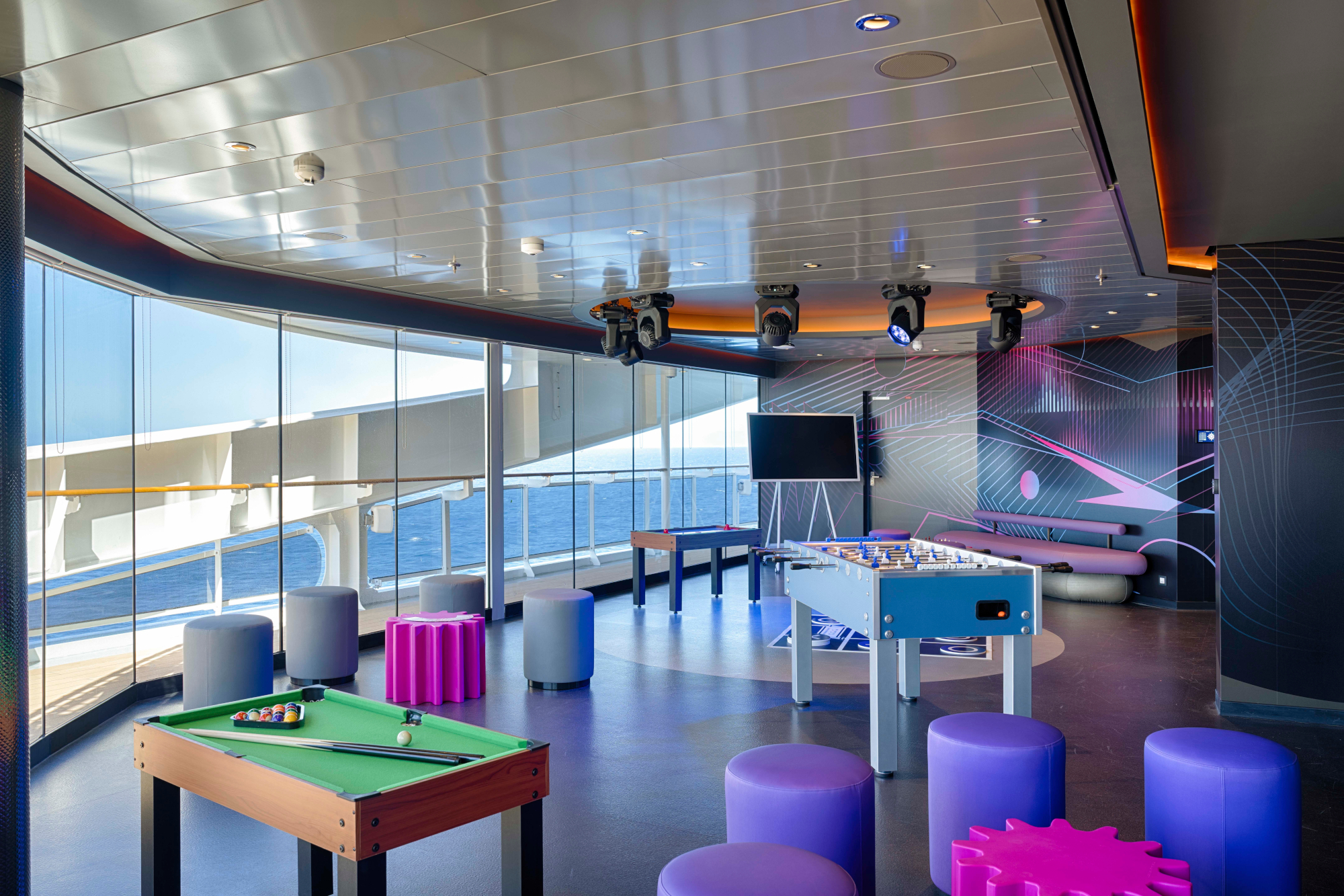 MSC World Atlantic 29