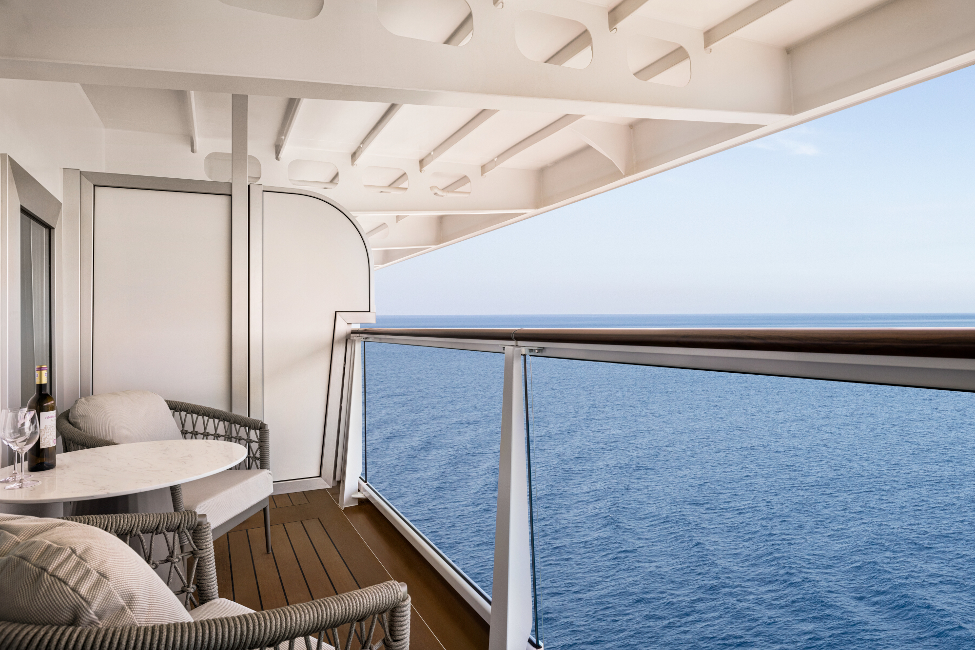 Oceania Allura 51